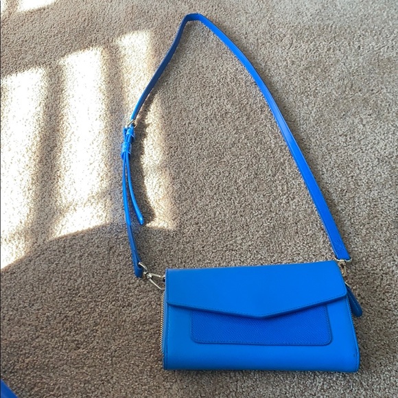 Vera Bradley Handbags - Vera Bradley purse! Practically new. Barely used